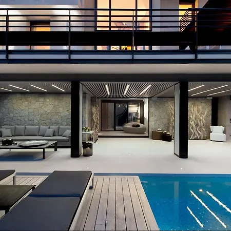 Bijou Villa *